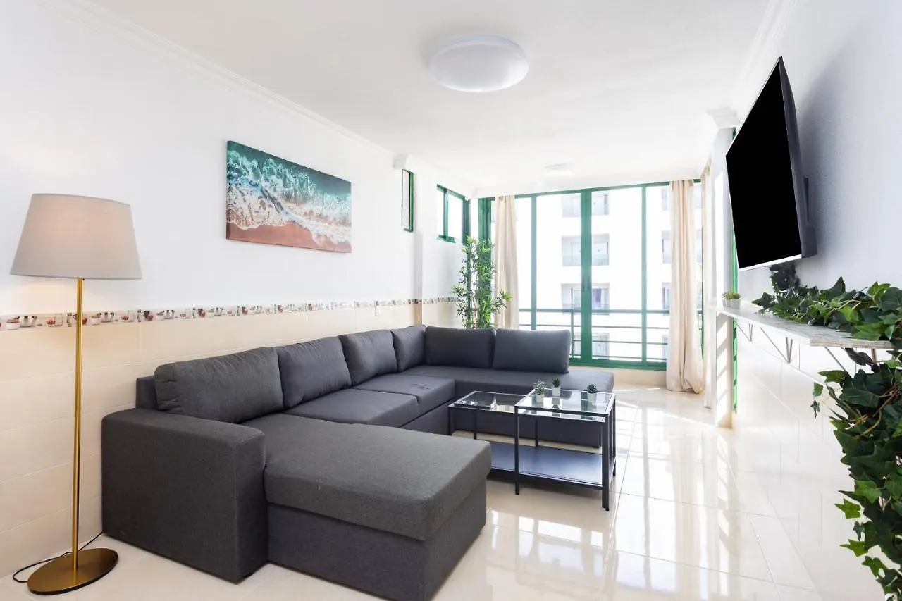 Three Spacious Apartments 150M From The Las Americas Promenade Arona  0*, Arona (Tenerife) Spain