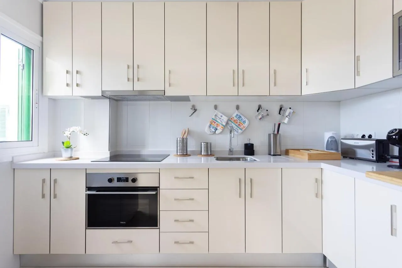Three Spacious Apartments 150M From The Las Americas Promenade Arona  Arona (Tenerife)