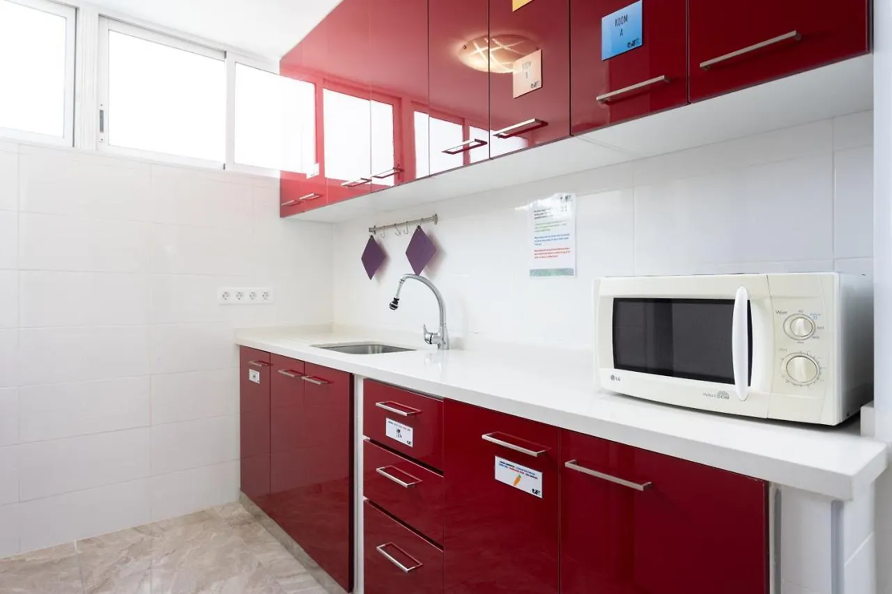 Three Spacious Apartments 150M From The Las Americas Promenade Arona