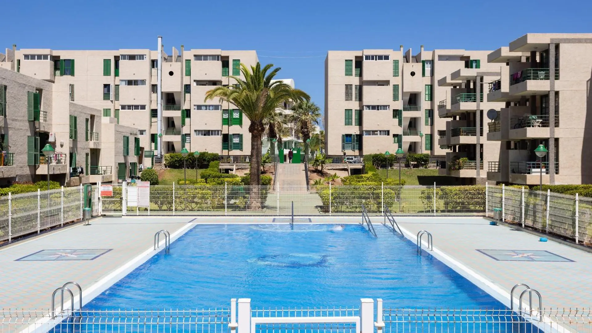 Three Spacious Apartments 150M From The Las Americas Promenade Arona  0*, Arona (Tenerife) Spain