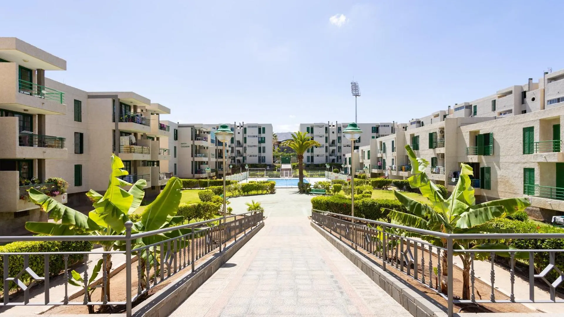Three Spacious Apartments 150M From The Las Americas Promenade Arona  Arona (Tenerife)